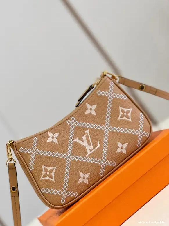 Official oldcobbler EASY LOUIS STRAP POUCH VUITTON ON 0628